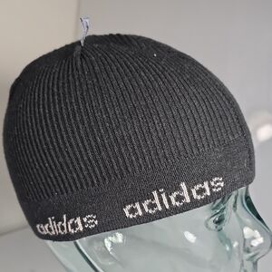 Adidas Ribbed Fitted Kids One Size Black Winter Beanie